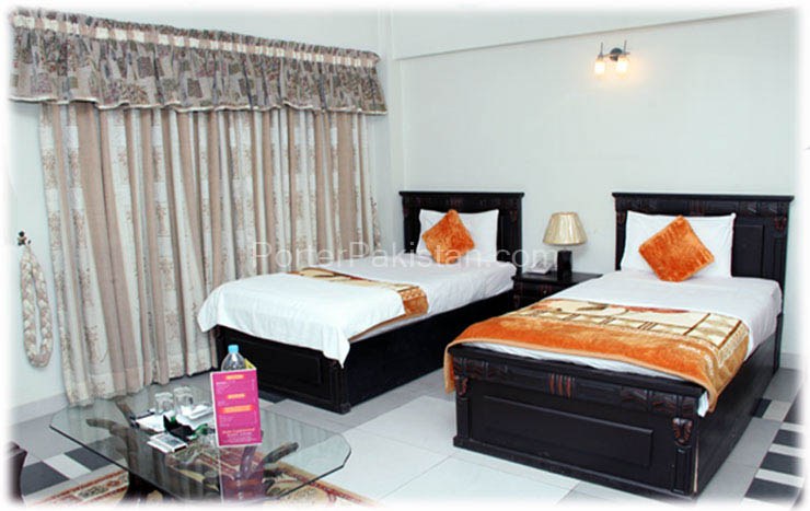 state-continental-guest-house-muzaffarabad-bedroom-www.GoGhoom.com_1_(2)