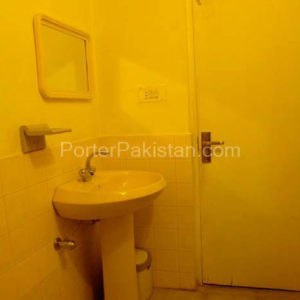 bhurban-cottages-murree-pakistan-maroon-room-bathroom-www.GoGhoom.com_1_(4)