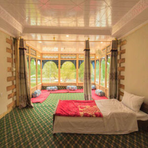 space-hotel-shigar-skardu-gb-luxury-room-4
