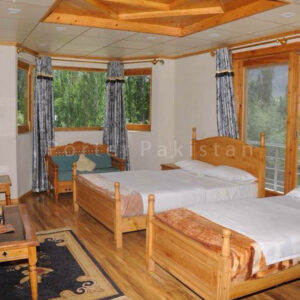 Hargissa-Huts-Skardu-Deluxe_Triple_Bedroom
