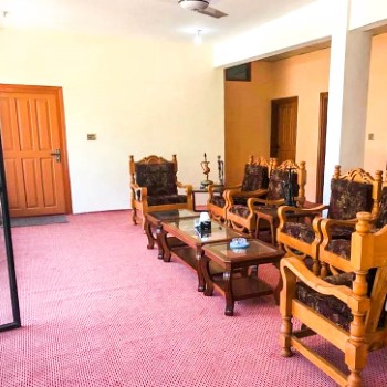 Baboon Lodge (1)