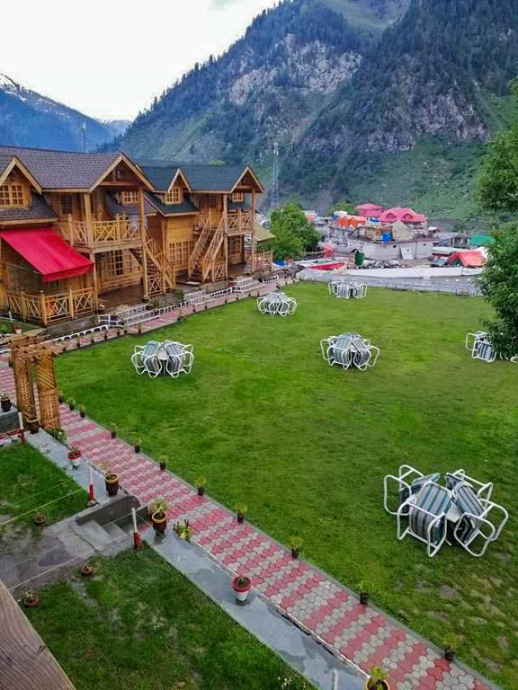 Swisswood cottages (2)