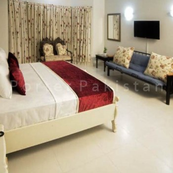 Four Squares Karachi (2)