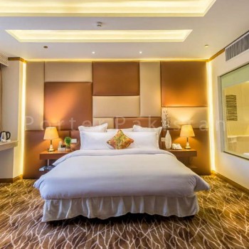 Luxus Grand Lahore (5)