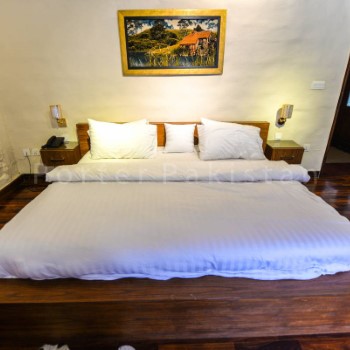 Monarch Resort (2)
