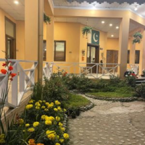 LalaZar (1)