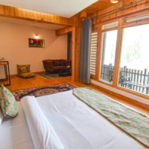 Famree Resort Attabad Lake (11)