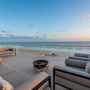 Solace beach hut (7)