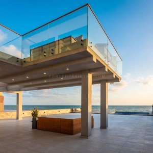 Solace beach hut (8)