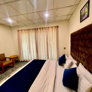 Shogran Hotel (1)