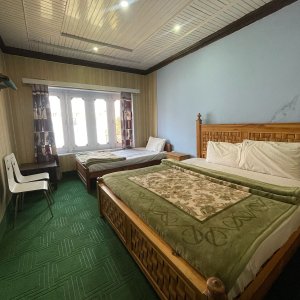Shogran Hotel (3)