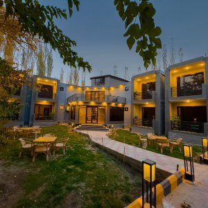 The Pioneer Hotel  (2)