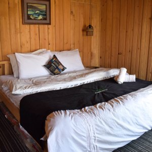 Khanabadosh Arang Kel (10)