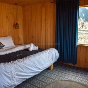 Khanabadosh Arang Kel (11)