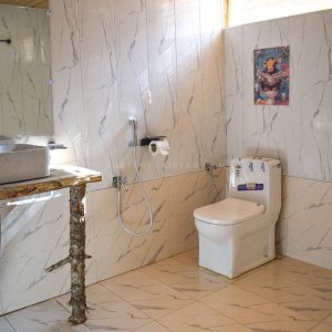 Khanabadosh Arang Kel (7)